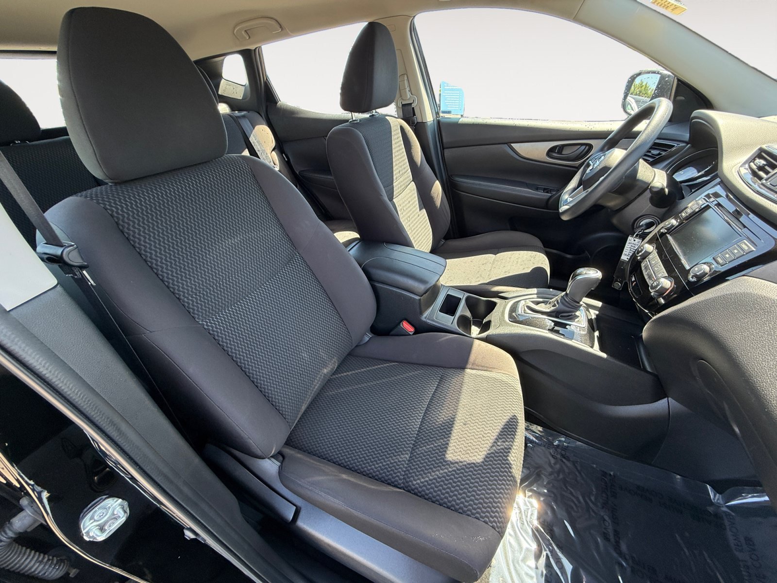 Used 2020 Magnetic Black Pearl Nissan S image 19