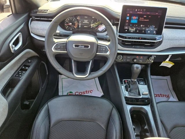 Used 2024 White Jeep Latitude image 14
