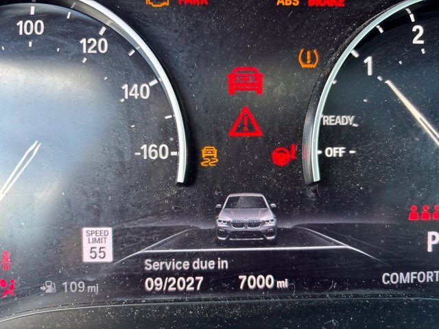 Used 2020 Black BMW sDrive30i image 10