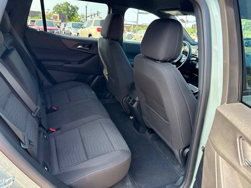 Used 2026 Cacti Green Chevrolet LT image 38