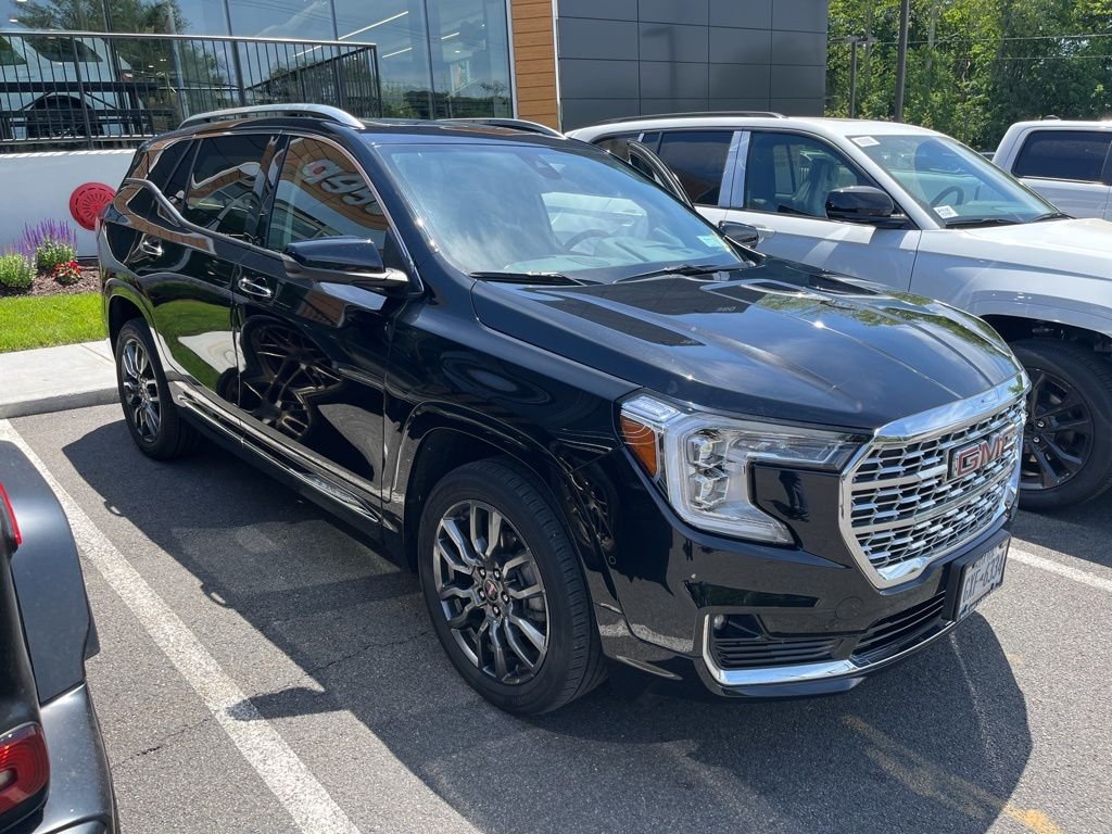 2024 GMC Terrain Denali AWD's photo
