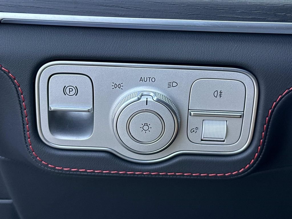 Certified Used 2025 MANUFAKTUR Alpine Gray Mercedes-Benz GLE 63 S AMG® image 32