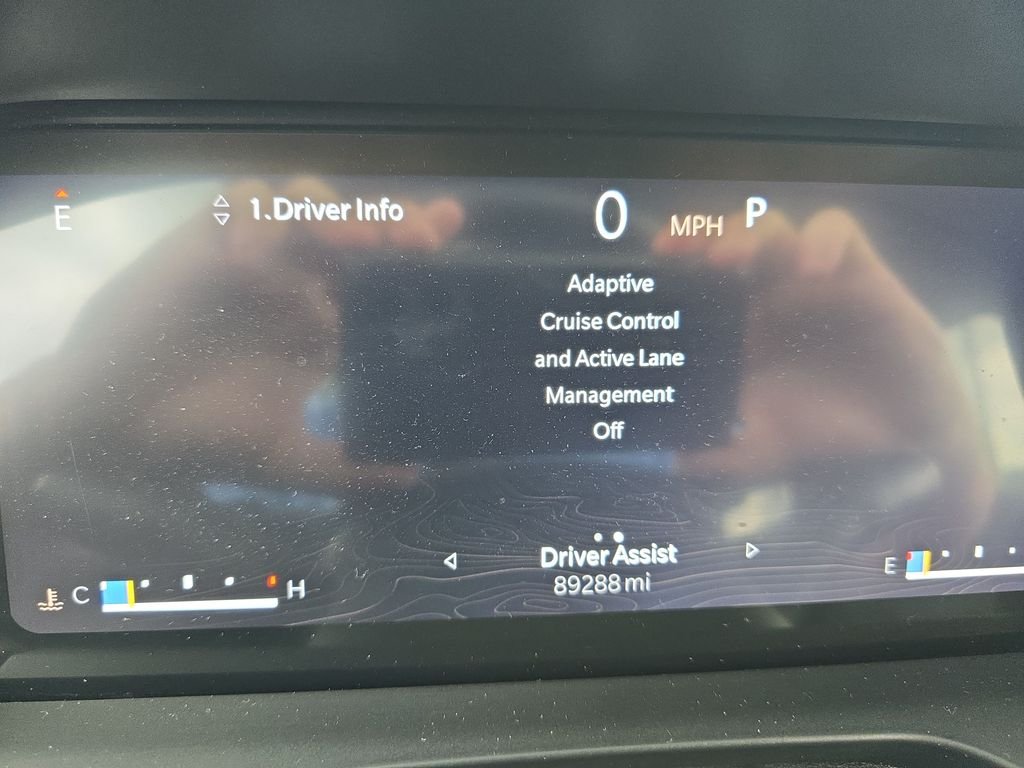 Used 2023 White Jeep Limited image 16