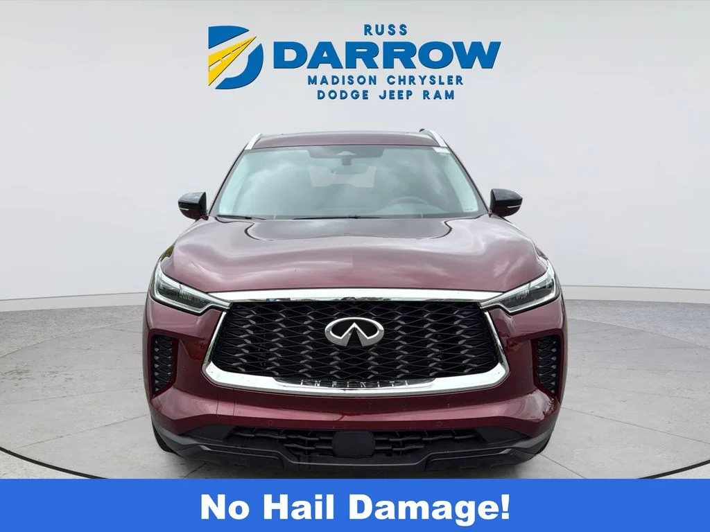 Certified Used 2023 Red INFINITI LUXE image 8