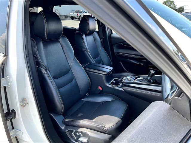 Used 2021 Snowflake White P Mazda Grand Touring image 11
