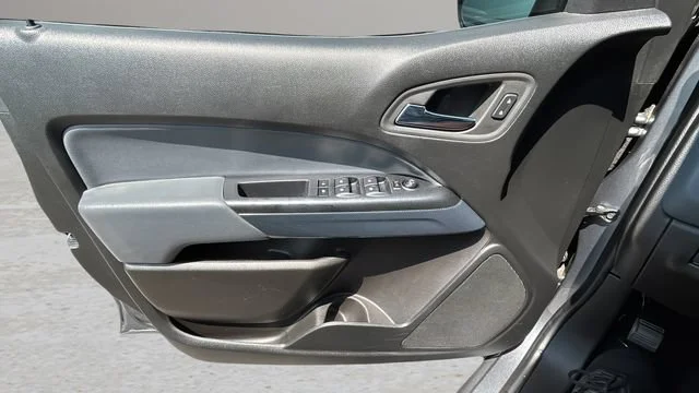 Used 2022 Satin Steel Metallic Chevrolet Z71 image 18