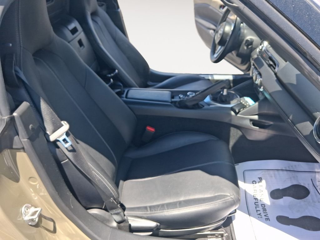 Used 2023 Beige Mazda Grand Touring image 15