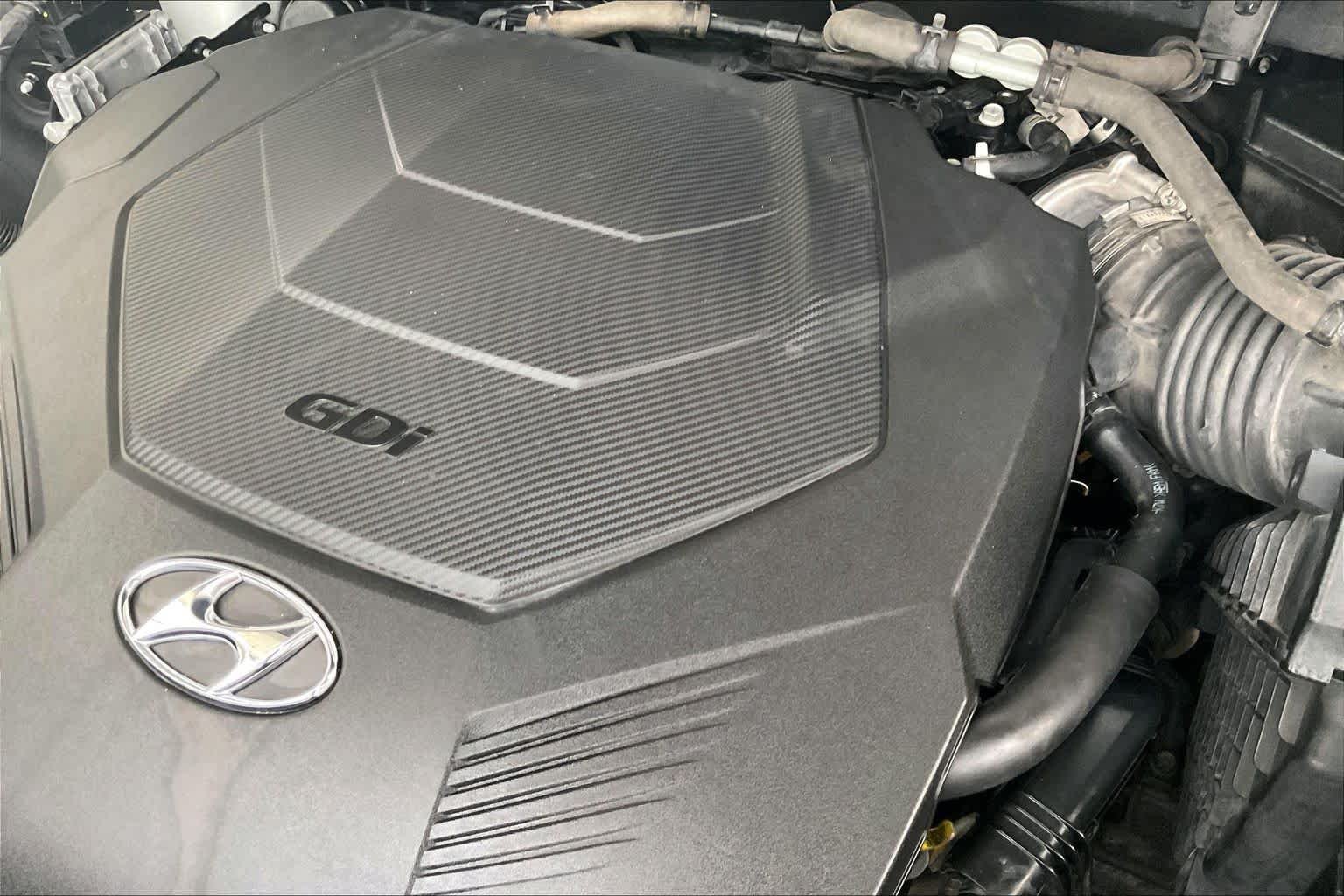 Used 2020 Hyper White Hyundai SEL image 33