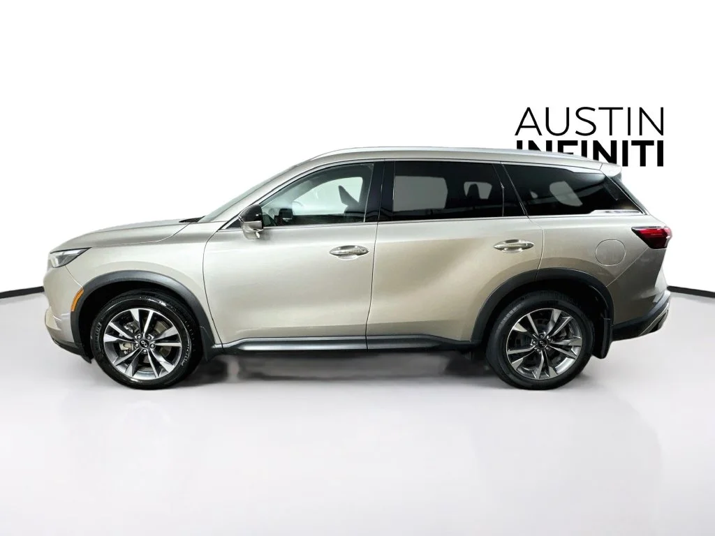 Certified Used 2023 Titanium INFINITI LUXE image 6