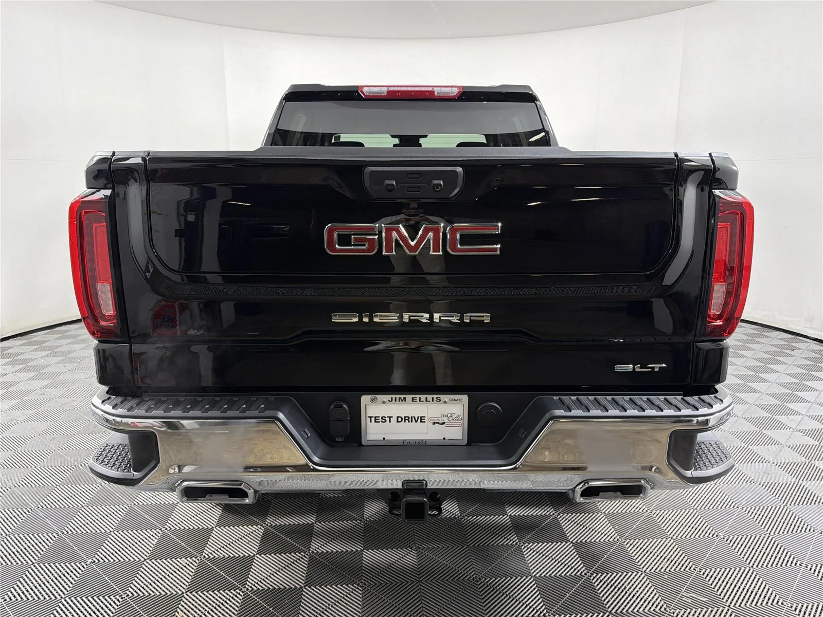New 2026 Onyx Black GMC SLT image 5