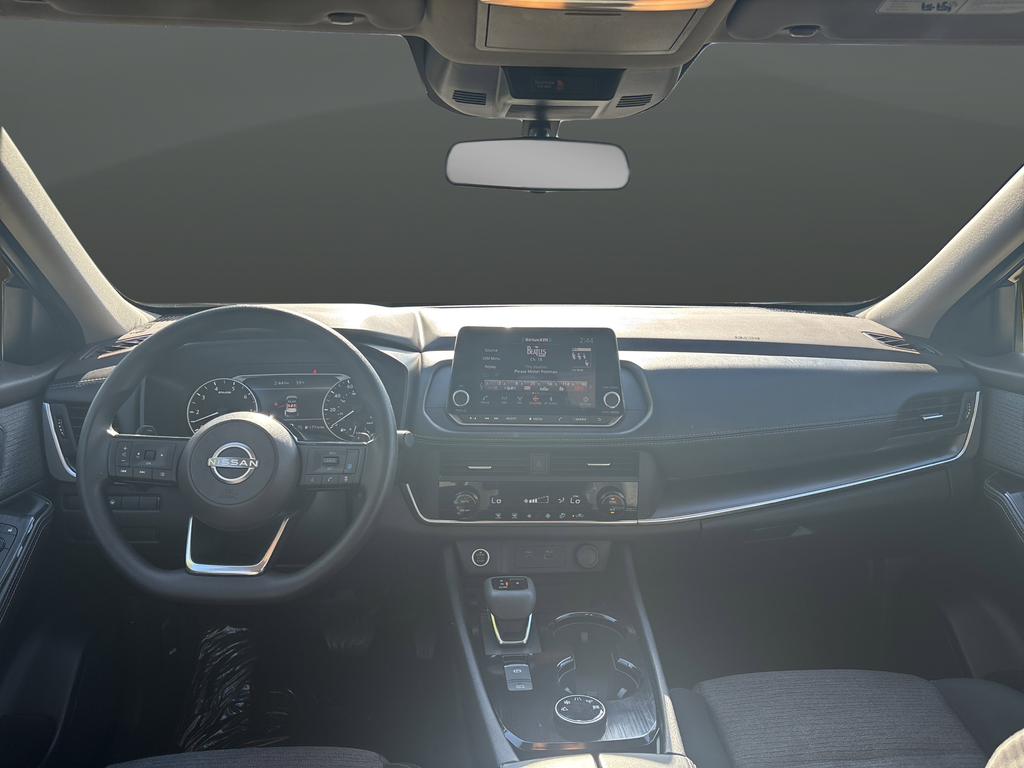 Used 2023 Super Black Nissan SV image 5