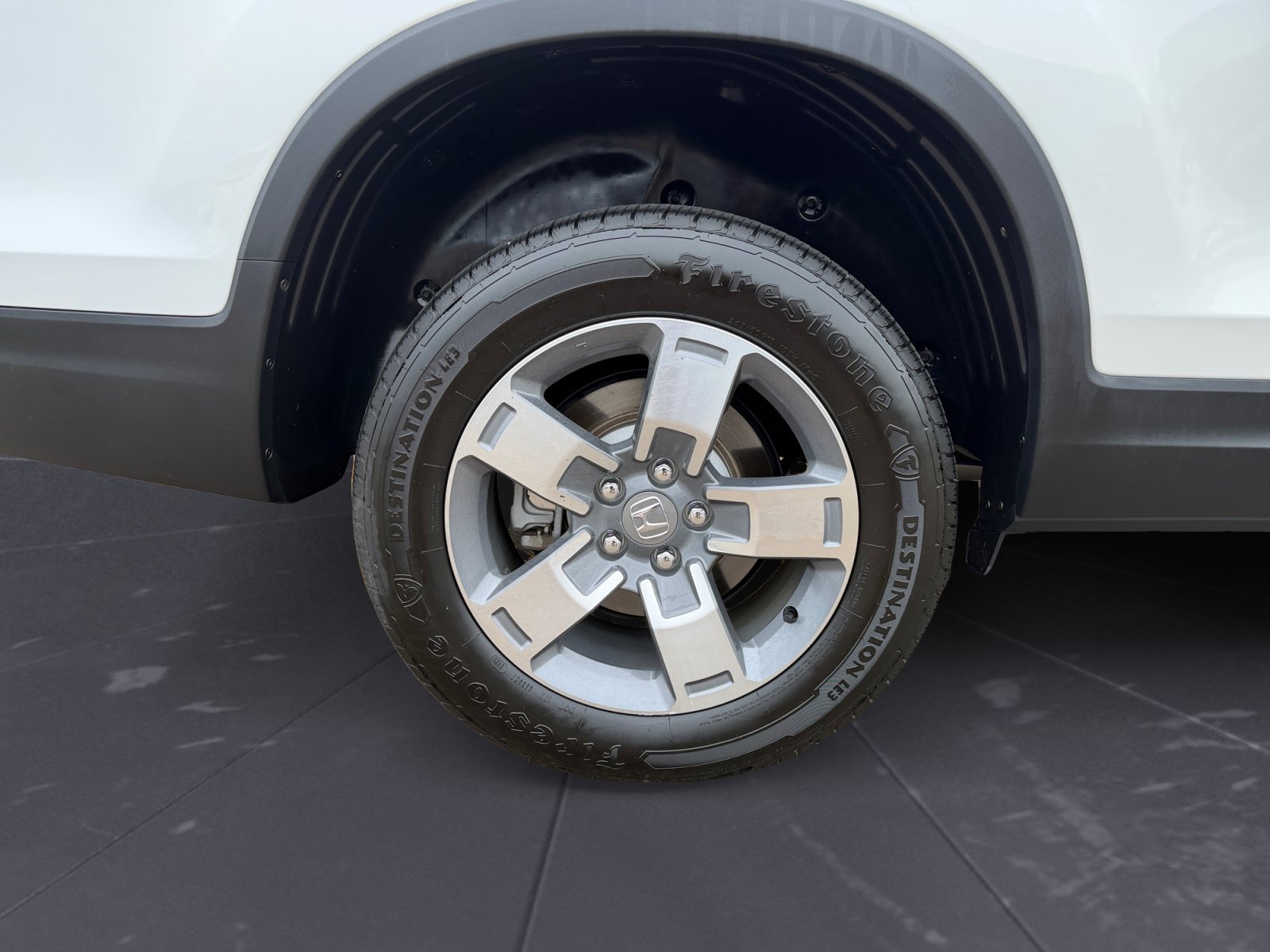 Used 2025 White Honda RTL image 45