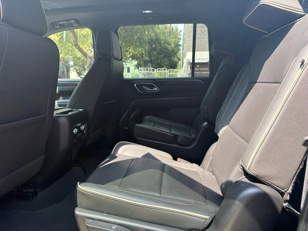 Used 2023 Black GMC SLT image 20