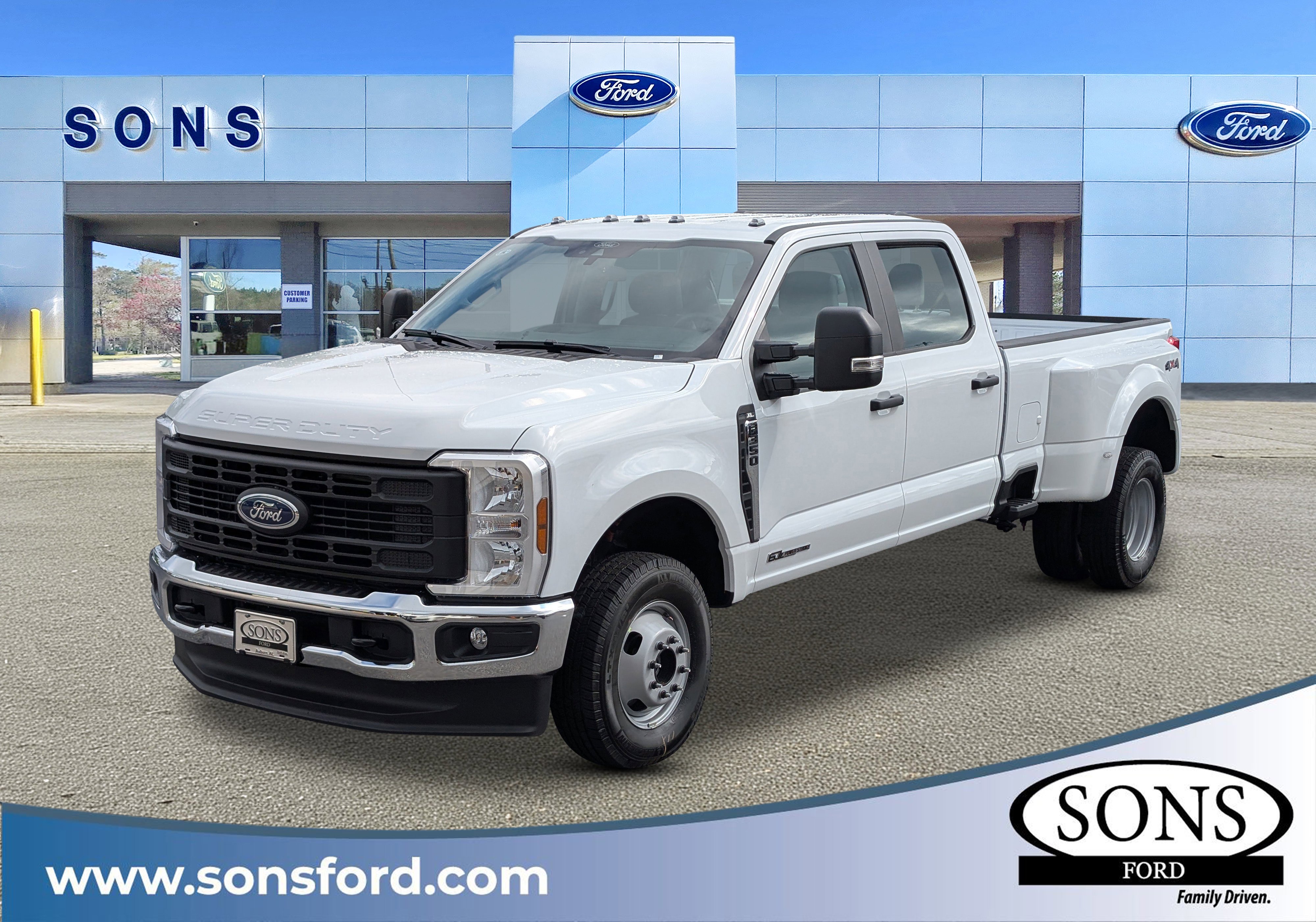2026 Ford F-350 XL 4x4 Crew Cab 8' Box DRW's photo
