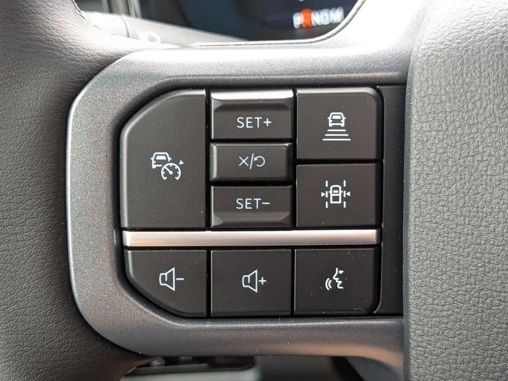 New 2026 Star White Metallic Tri-Coat Ford Lariat image 28