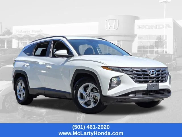 Used 2024 White Hyundai SEL image 22