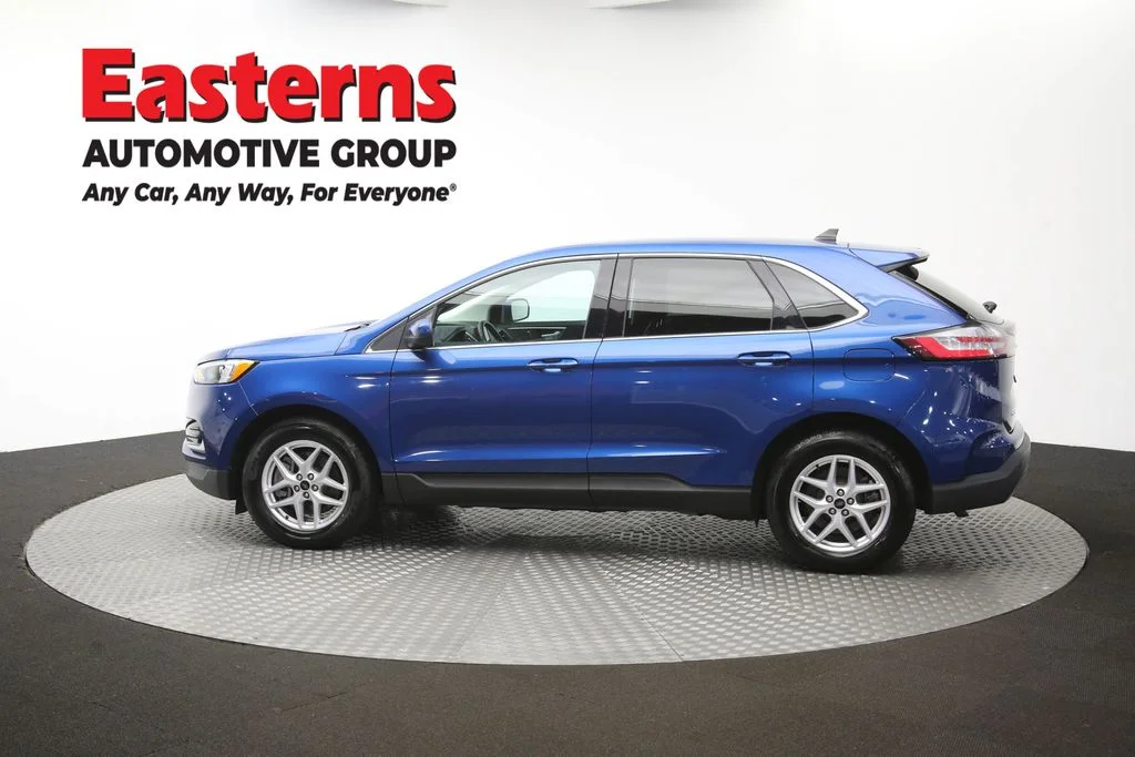 Used 2023 Blue Ford SEL image 61