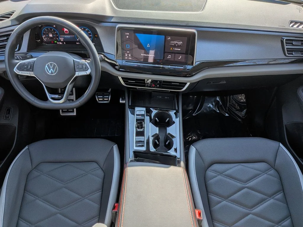 Used 2025 Green Volkswagen 2.0T Peak Edition image 26