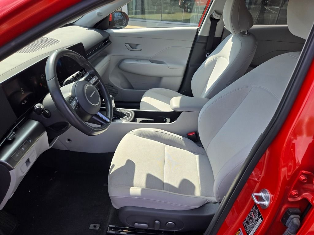Used 2025 Orange Pearl Hyundai SEL image 20