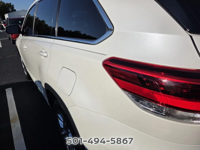 Used 2017 Blizzard Pearl TOYOTA  image 6