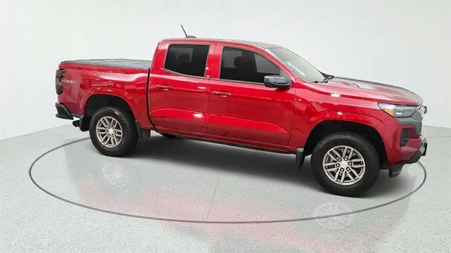 Used 2025 Red Chevrolet LT image 14