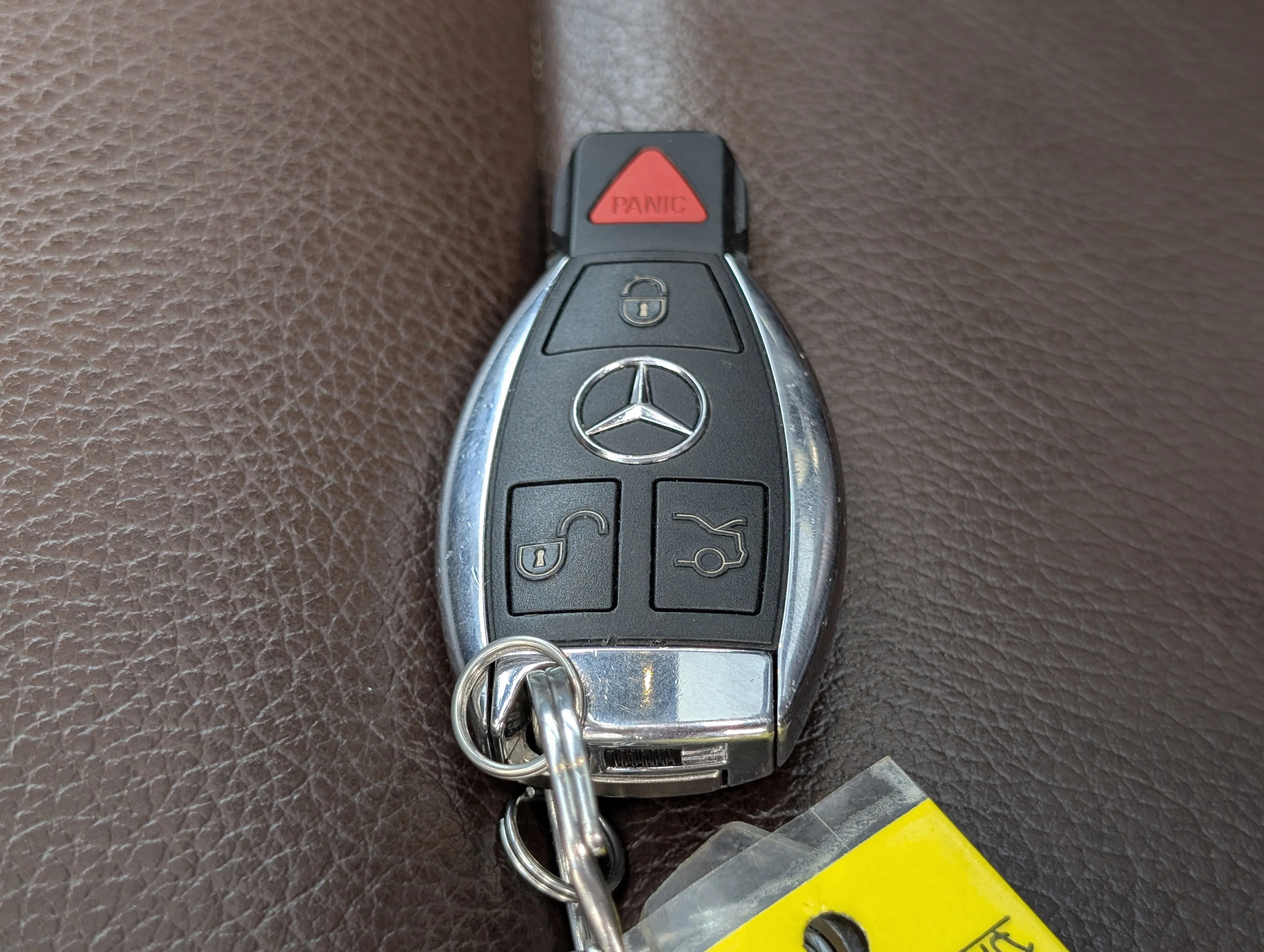 Used 2013 White Mercedes-Benz GL 350 BlueTEC image 37