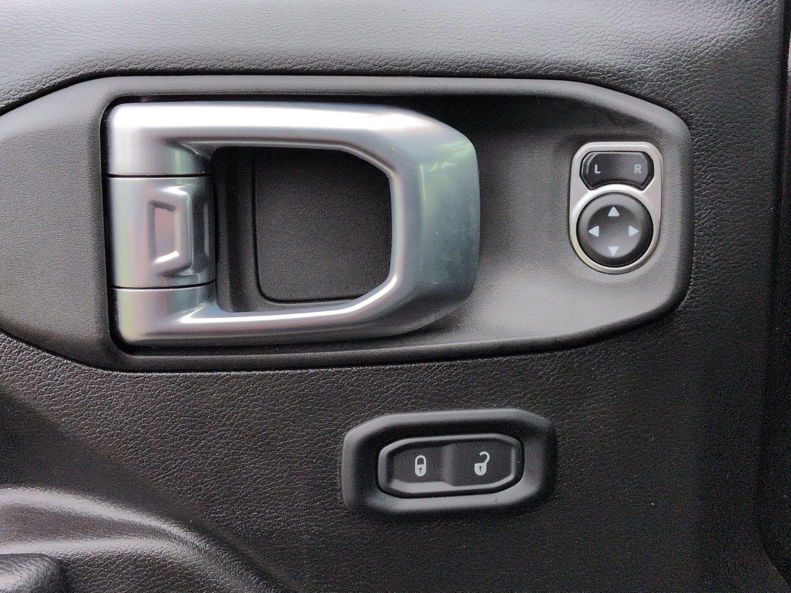 Used 2024 Black Clearcoat Jeep Sport S image 15