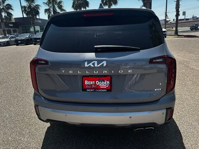 Used 2023 Silver Kia S image 6