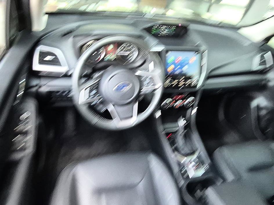 Used 2022 Crystal Black Silica Subaru Touring image 31