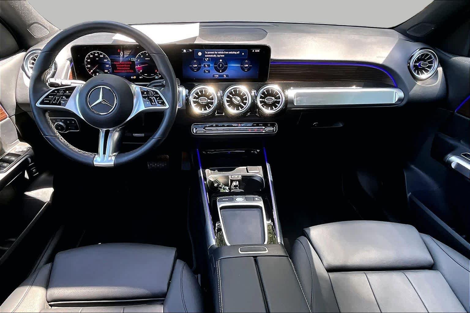 Used 2026 Cirrus Silver Metallic Mercedes-Benz GLB 250 image 16