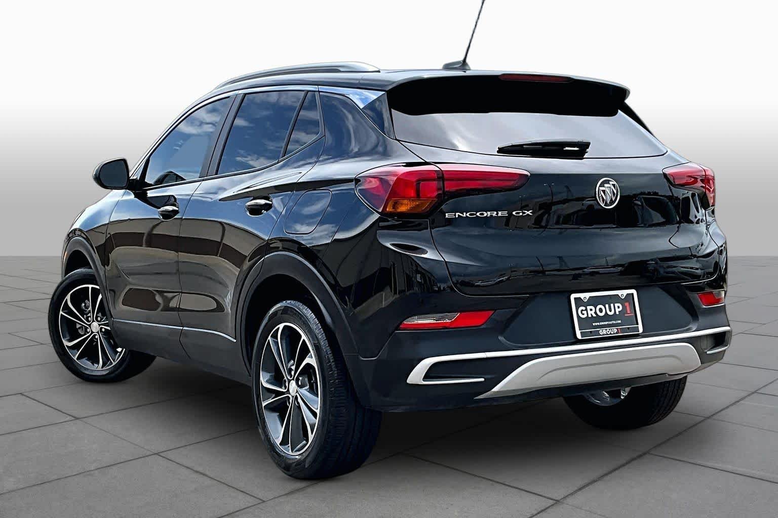 Used 2023 Ebony Twilight Metallic Buick Select image 12