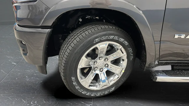 New 2026 Granite Crystal Metallic Clear-Coat Exterior Paint RAM Big Horn/Lone Star image 35