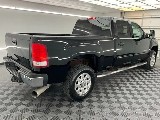Used 2014 Black GMC SLT image 20