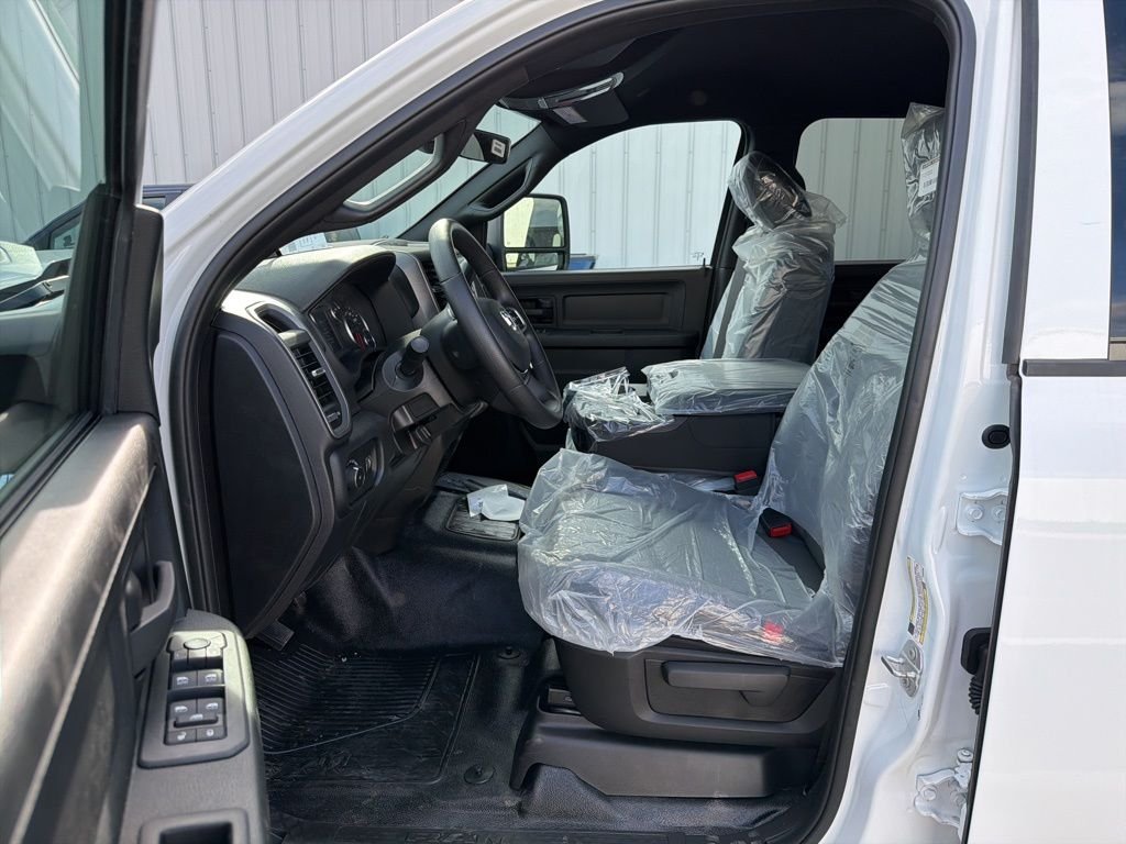 New 2026 Bright White Clear-Coat Exterior Paint RAM Tradesman image 8