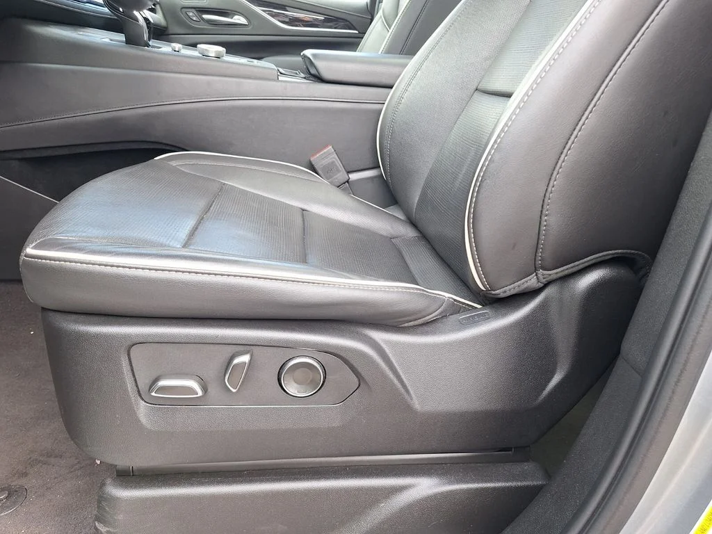 2024 Cadillac Escalade Sport - Photo 36
