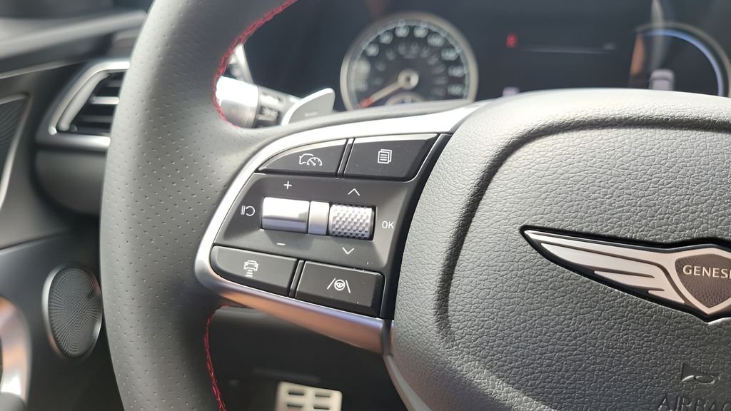 New 2026 Silver Genesis 3.3T SPORT PRESTIGE image 21
