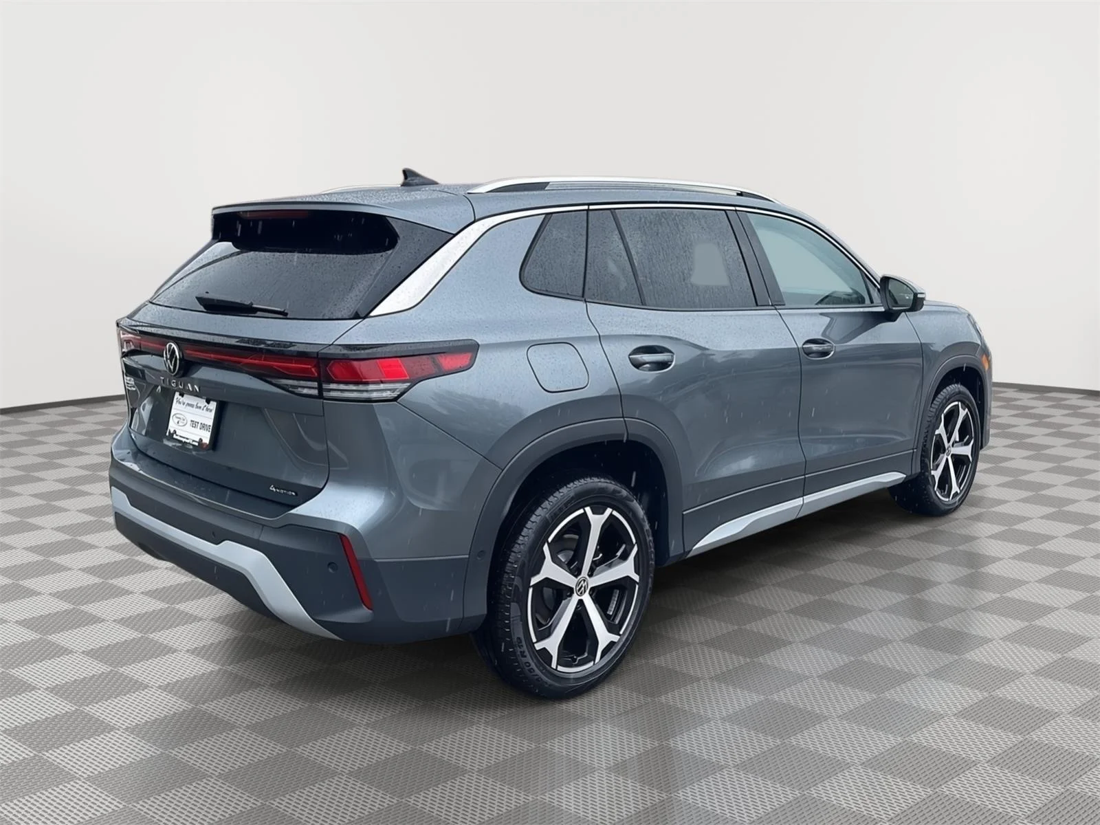 New 2026 Platinum Gray Metallic Volkswagen SE image 5