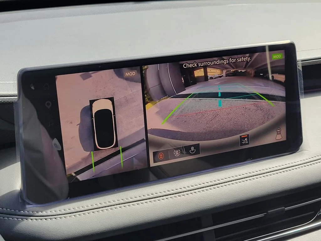 New 2027 RADIANT WHITE INFINITI Sport AWD image 19