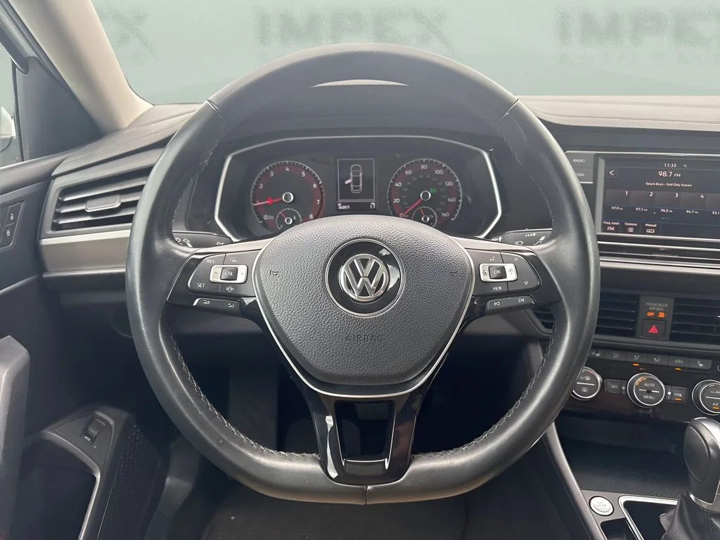 Used 2019 White Volkswagen 1.4T SE image 14