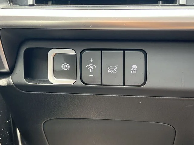 Used 2026 Silver Hyundai SEL image 28