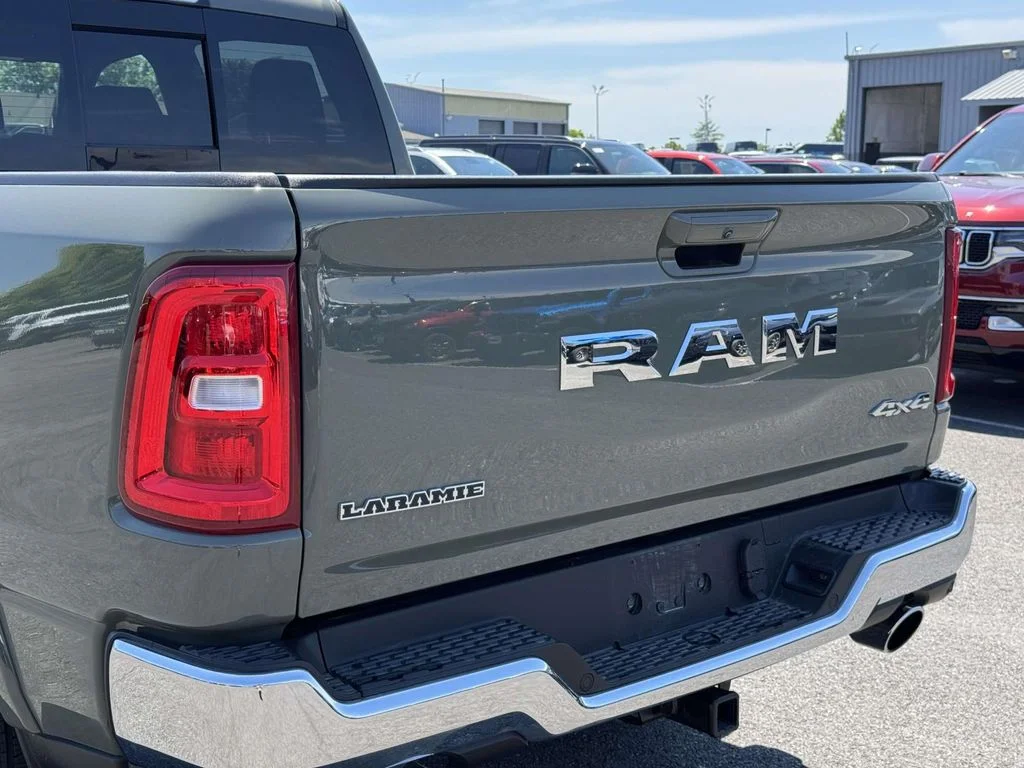 Used 2026  Ram Laramie image 10