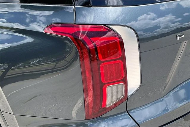 Used 2022 Gray Hyundai Calligraphy image 29