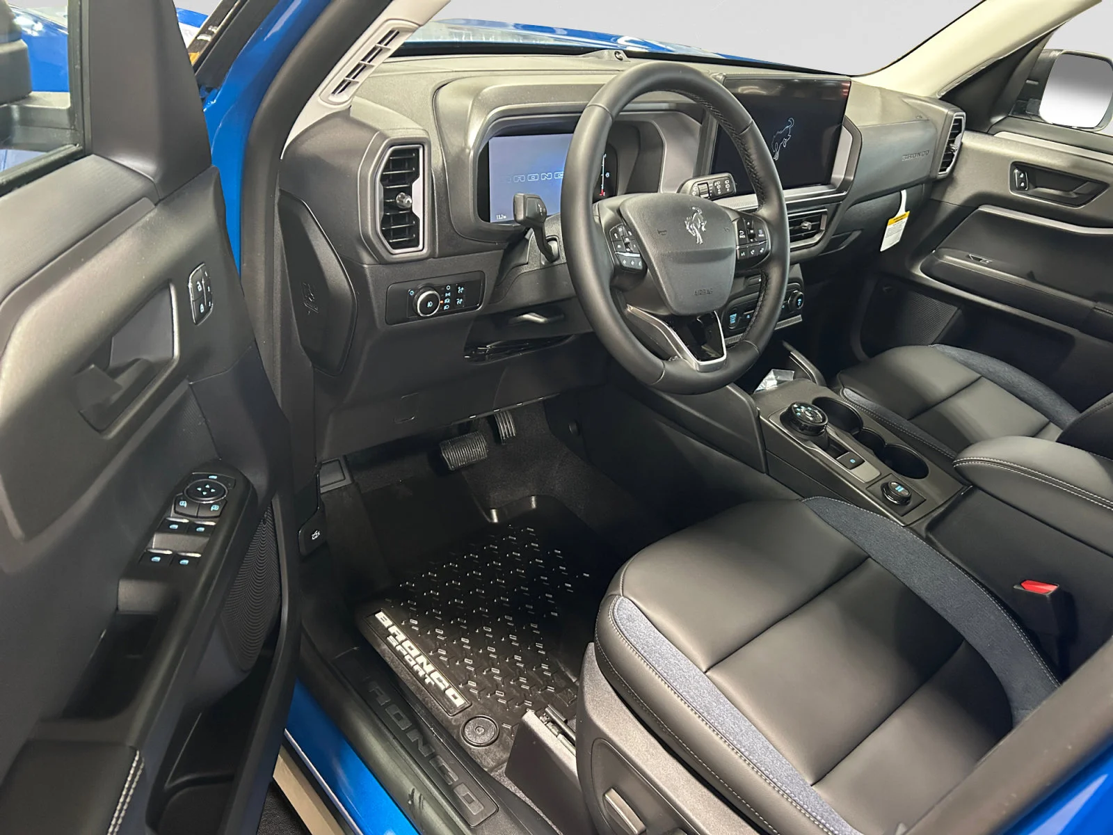 New 2026 Velocity Blue Metallic Ford Outer Banks image 12