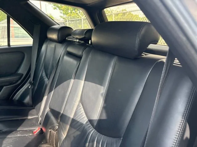 Used 2001 Blue Lexus 300 image 4