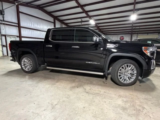 Used 2019 Black GMC Denali image 5