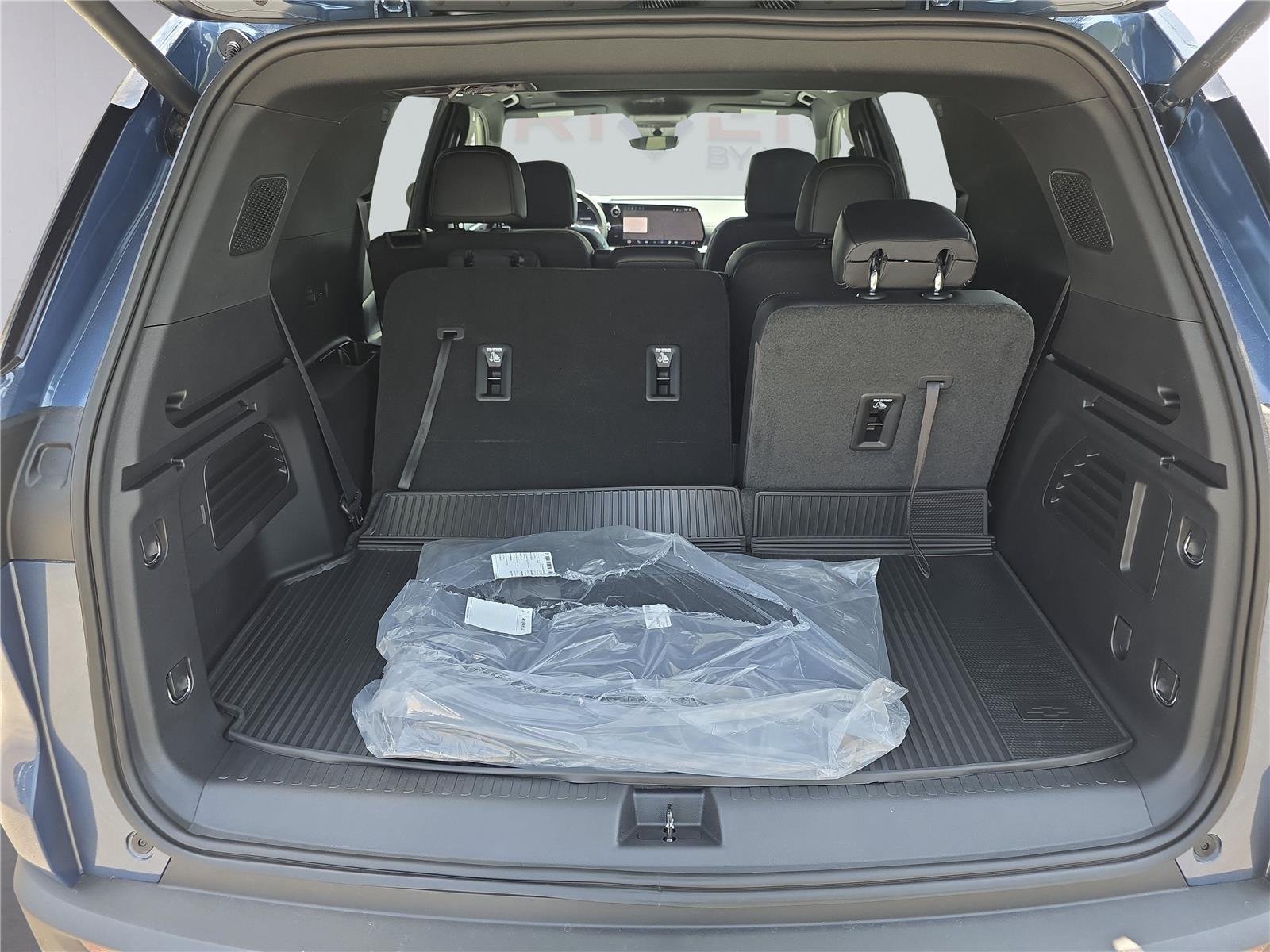 2026 Chevrolet Traverse LT - Photo 32