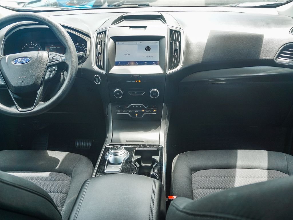 Used 2020 Gray Ford SE image 15