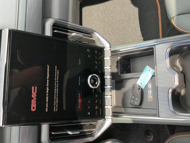 2026 GMC Acadia AT4 - Photo 17