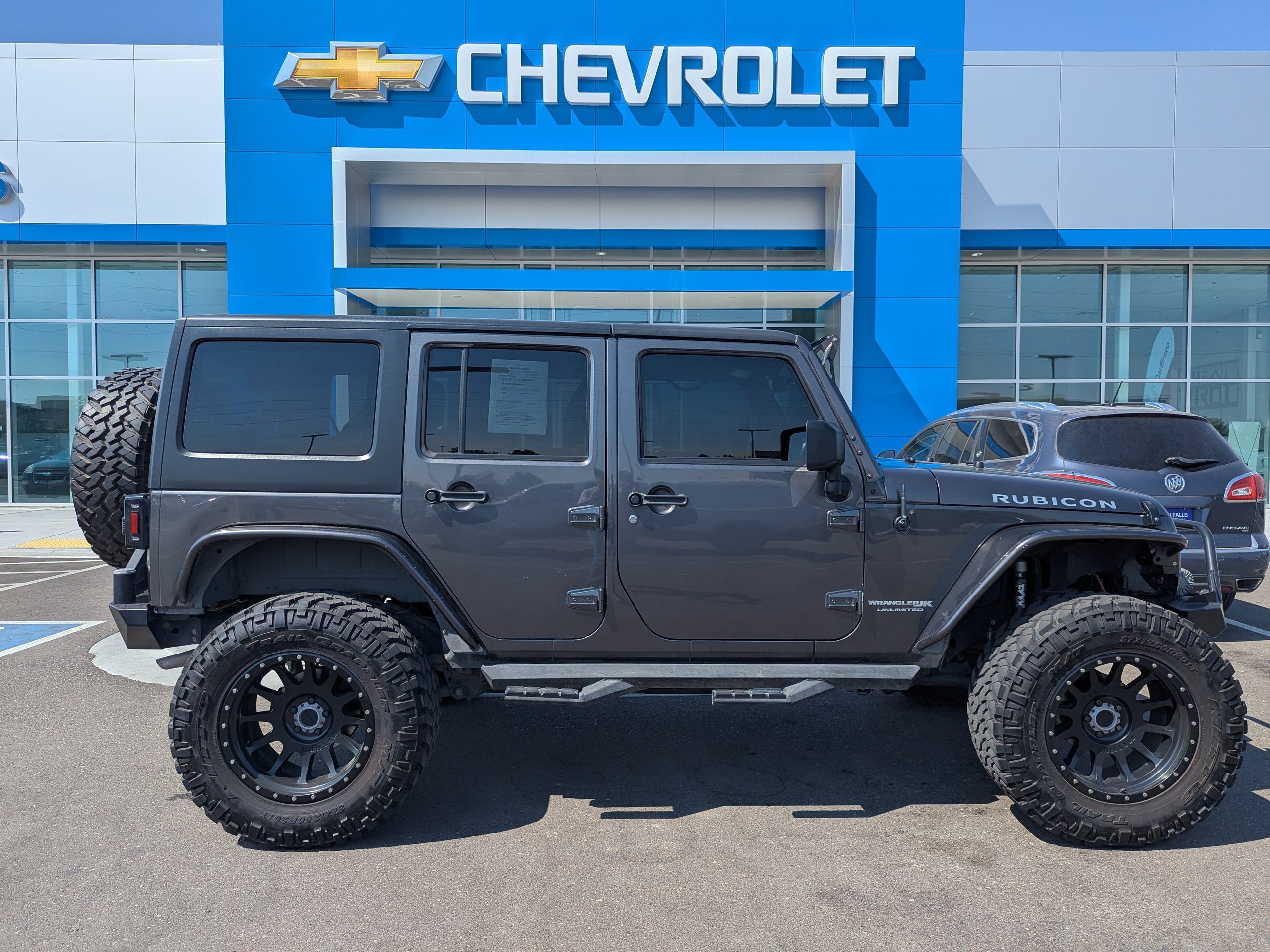 Used 2018  Jeep Rubicon image 28
