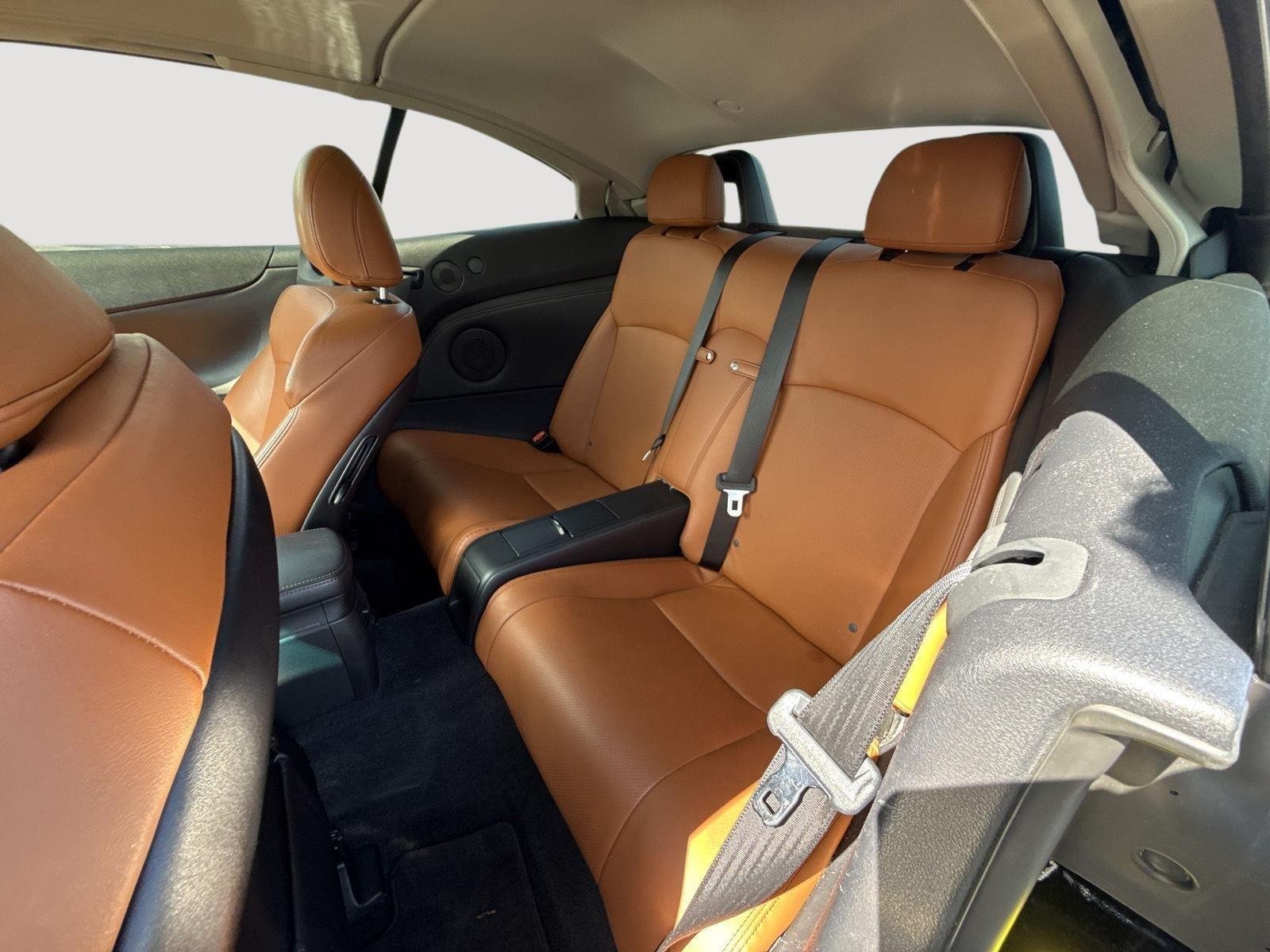 Used 2011 Obsidian Lexus Base image 19